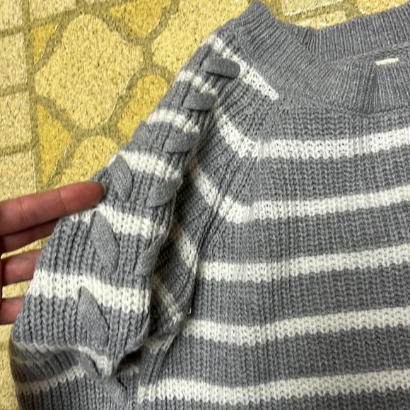 EUC SO stripped sweater - Picture 5 of 11